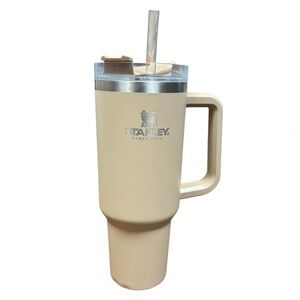 Stanley quencher h2.0 flow state 40 oz‎ tan